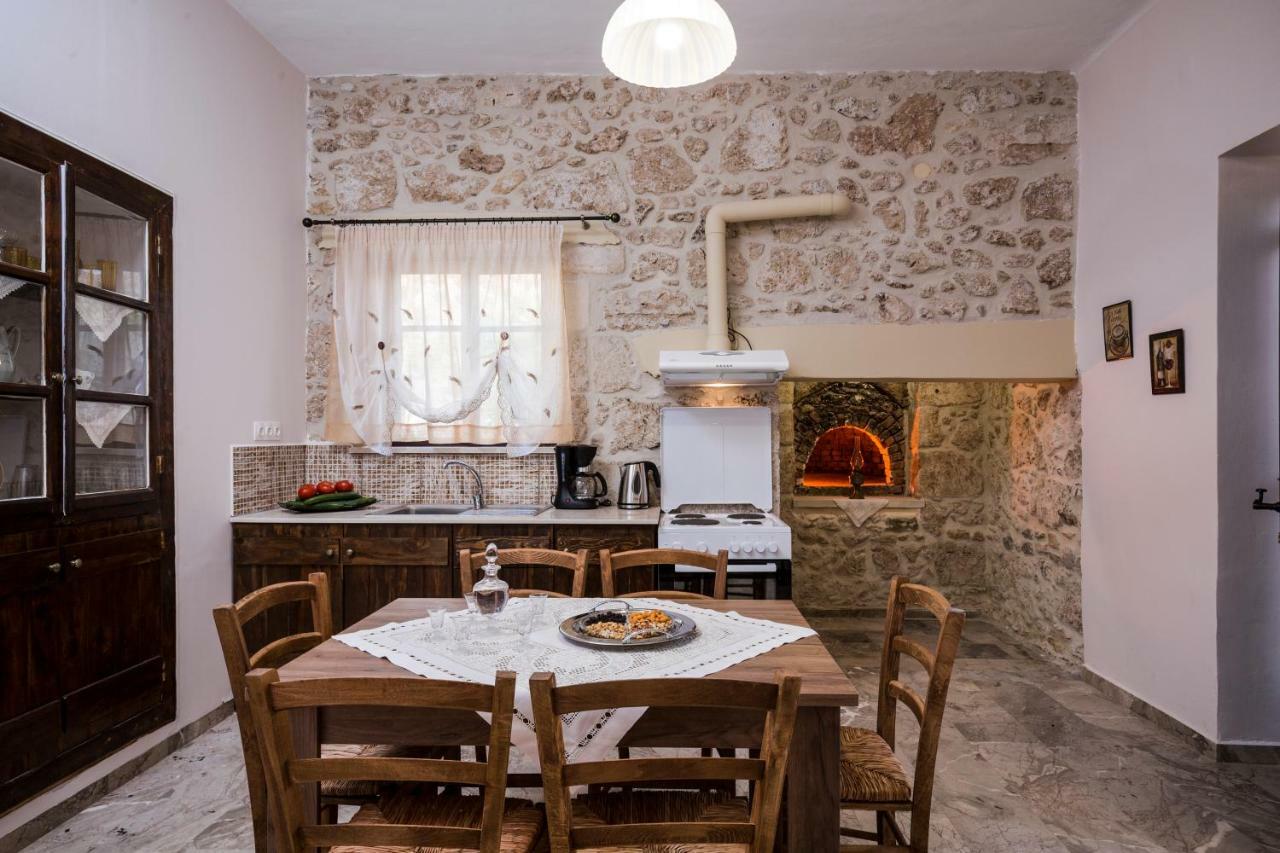 Nepheli Stone House Villa Plátanos Екстериор снимка