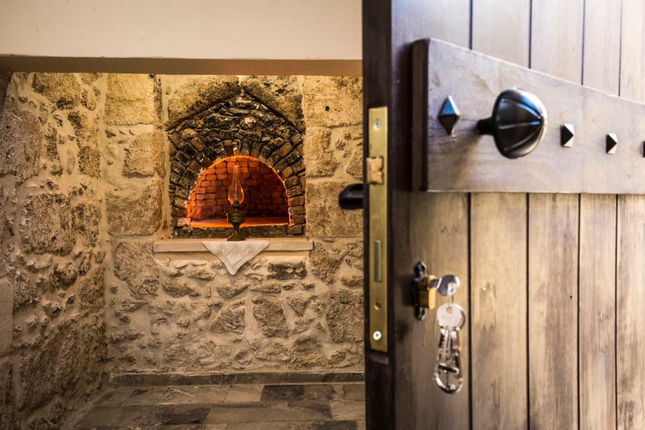 Nepheli Stone House Villa Plátanos Екстериор снимка